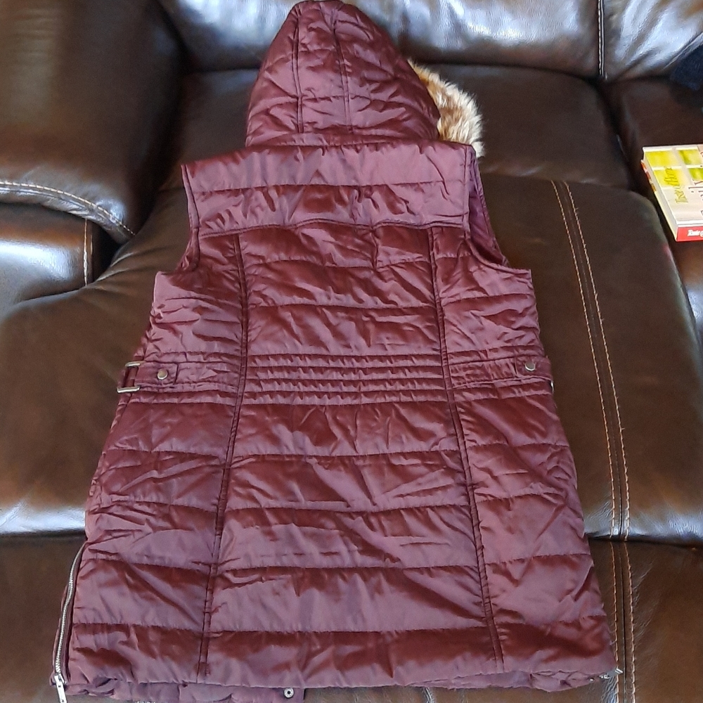 Maurices longer maroon vest with detachable hood